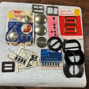 Bundle Of Vintage Sewing Plastic & Metal Buckles, Snaps, Buttonholes, Hooks, Etc